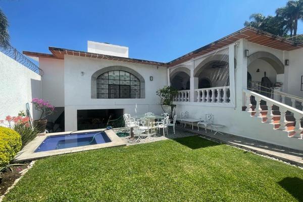 Foto de inmueble en Lomas de ahuatlan #-, Col. Las Palmas C.P. 62050, Cuernavaca