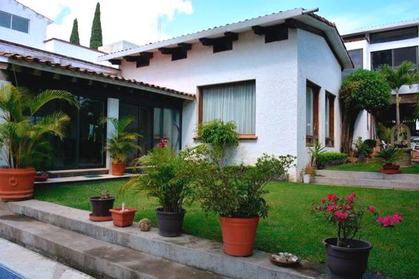 Foto de inmueble en  , Col. Lomas de Atzingo C.P. 62180, Cuernavaca