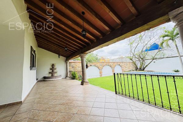 Foto de inmueble en  , Col. Lomas de Atzingo C.P. 62180, Cuernavaca