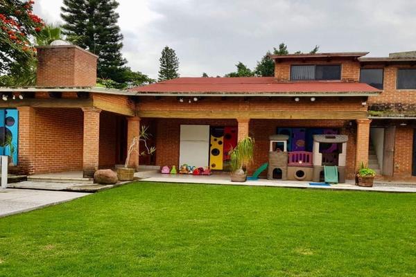 Foto de inmueble en , Col. Lomas de Atzingo C.P. 62180, Cuernavaca
