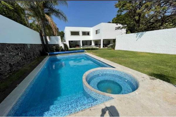 Foto de inmueble en Lomas de Atzingo, Col. Lomas de Atzingo C.P. 62180, Cuernavaca
