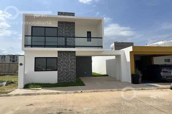Foto de inmueble en  , Col. Lomas de Barrillas C.P. 96535, Coatzacoalcos