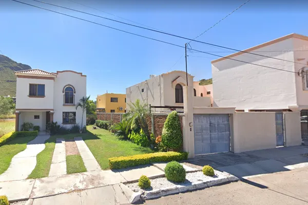 Foto de inmueble en Lomas de Cortes #421A, Col. Lomas de Cortés C.P. 85450, Guaymas
