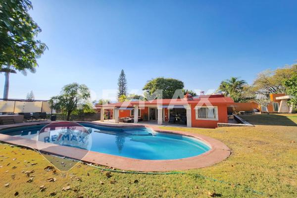 Foto de inmueble en Lomas de Cuenavaca, Col. Lomas de Cuernavaca C.P. 62584, Temixco