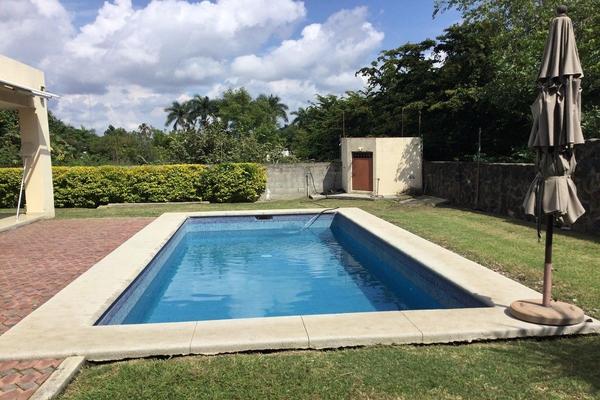 Foto de inmueble en , Col. Lomas de Jiutepec C.P. 62566, Jiutepec