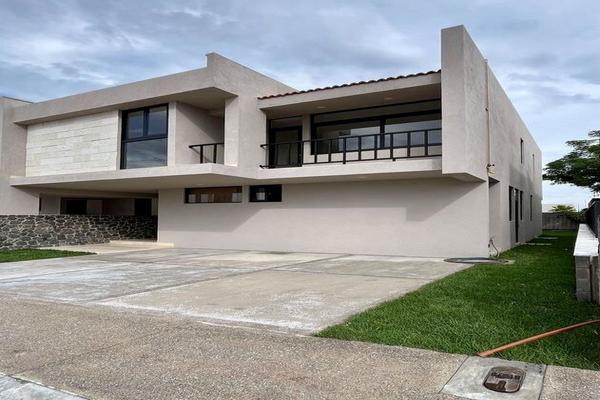 Foto de inmueble en Lomas de la vista, Col. La Purísima C.P. 76146, Querétaro