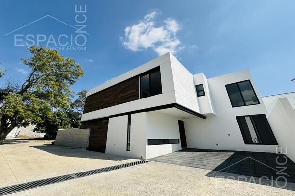 Foto de inmueble en  , Col. Lomas de San Antón C.P. 62020, Cuernavaca