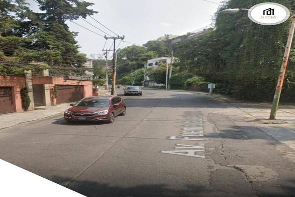 Foto de inmueble en  , Col. Lomas de Tecamachalco C.P. 53950, Naucalpan de Juárez