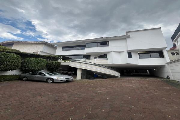 Foto de inmueble en  , Col. Lomas de Tecamachalco C.P. 53950, Naucalpan de Juárez