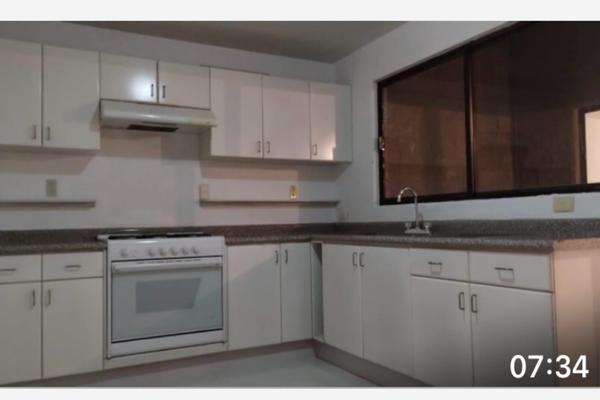Foto de inmueble en  , Col. Lomas de Tecamachalco Sección Bosques I y II C.P. 52780, Huixquilucan