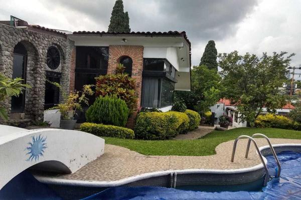 Foto de inmueble en , Col. Lomas de Tetela C.P. 62156, Cuernavaca