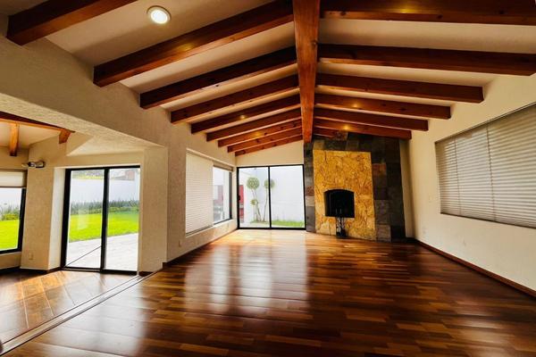 Foto de inmueble en Lomas de Valle Escondido, Col. Lomas de Valle Escondido C.P. 52930, Atizapán de Zaragoza