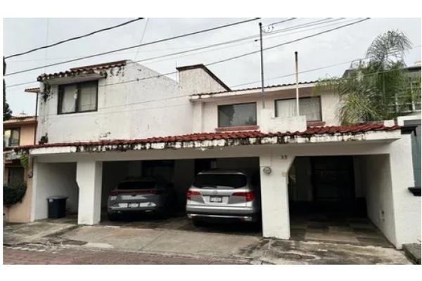 Foto de inmueble en  , Col. Lomas de Vista Bella C.P. 58098, Morelia