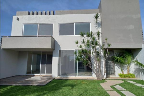 Foto de inmueble en  , Col. Lomas de Zompantle C.P. 62157, Cuernavaca