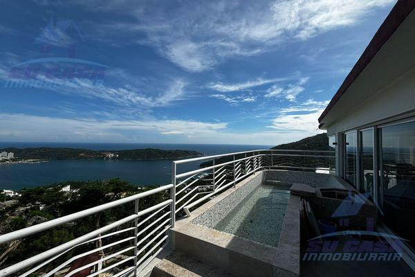 Foto de inmueble en  , Col. Lomas del Marqués C.P. 39880, Acapulco de Juárez
