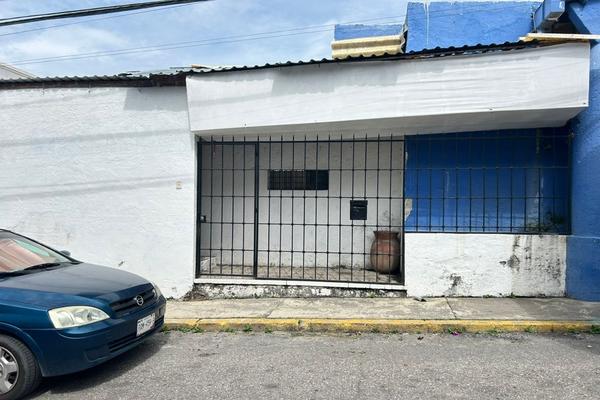 Foto de inmueble en  , Col. Lomas del Mirador C.P. 62350, Cuernavaca