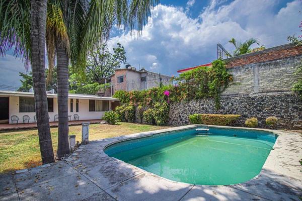 Foto de inmueble en  , Col. Lomas del Mirador C.P. 62350, Cuernavaca