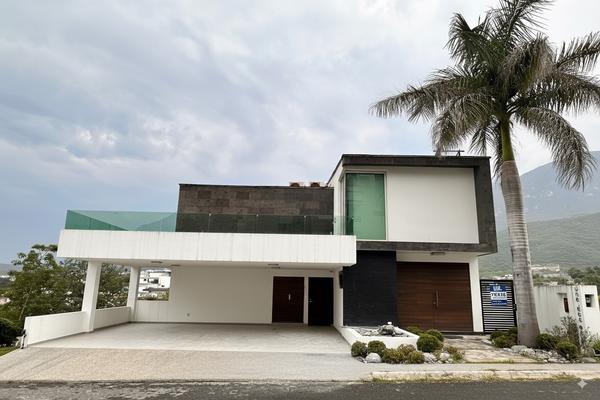 Foto de inmueble en lomas del sur, Col. Sierra Alta 6 Sector C.P. 64989, Monterrey