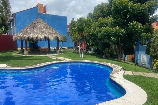 Foto de inmueble en Lomas del tzompantle, Col. Condominios Bugambilias C.P. 62144, Cuernavaca