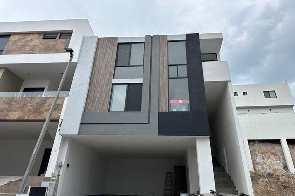 Foto de inmueble en LOMAS DEL VERGEL, Col. Lomas del Vergel C.P. 64988, Monterrey