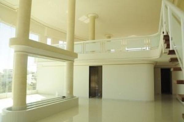 Foto de inmueble en Lomas, Col. Lomas Verdes 6a Sección C.P. 53126, Naucalpan de Juárez