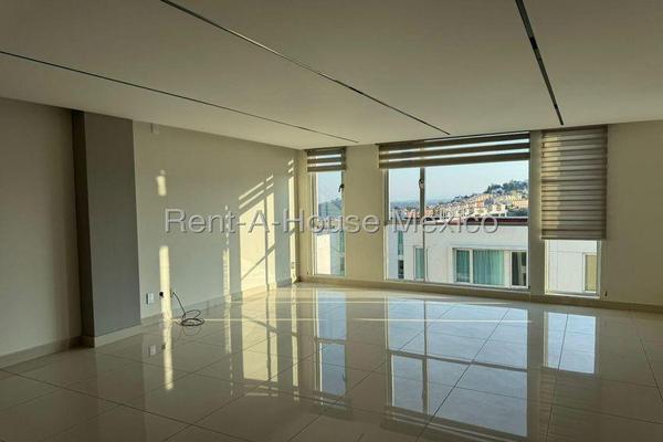 Foto de inmueble en  , Col. Lomas Verdes (Conjunto Lomas Verdes) C.P. 53120, Naucalpan de Juárez