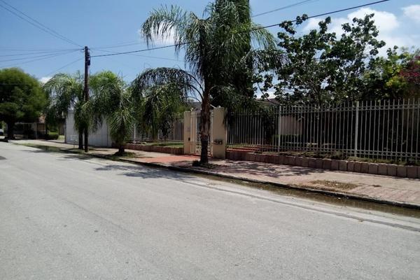 Foto de inmueble en Londres #585, Col. San Isidro C.P. 27100, Torreón