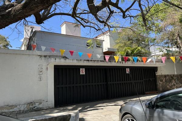 Foto de inmueble en lope de vega, Col. Arcos Vallarta C.P. 44130, Guadalajara