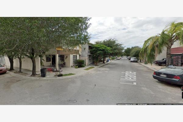 Foto de inmueble en LOPEZ VELARDE #801, Col. Santa Cecilia C.P. 66636, Apodaca