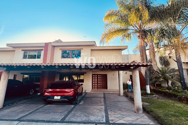 Foto de inmueble en Lorenzo Barcelata, Col. Campestre los Pinos C.P. 45239, Zapopan