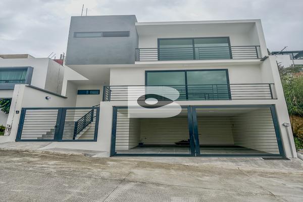Foto de inmueble en Loro, Col. Morada del Quetzal (Tres Pasos) C.P. 91637, Emiliano Zapata