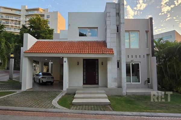 Foto de inmueble en  , Col. Los Almendros C.P. 89330, Tampico