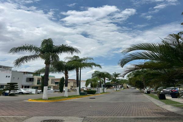 Foto de inmueble en  , Col. Los Almendros C.P. 45135, Zapopan