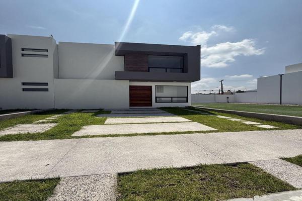 Foto de inmueble en  , Col. Los Candiles C.P. 76903, Corregidora