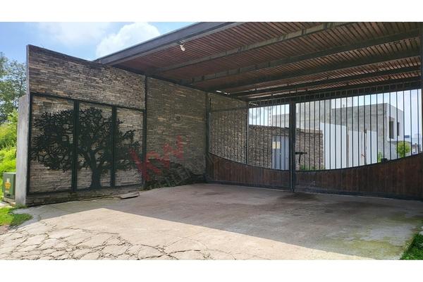 Foto de inmueble en Los Cerezos #100, Col. San Buenaventura C.P. 50110, Toluca
