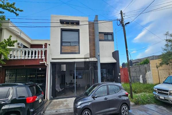 Foto de inmueble en los cocuyos #258, Col. Acueducto C.P. 25060, Saltillo