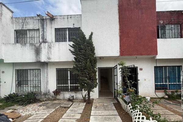 Foto de inmueble en  , Col. Los Héroes C.P. 77518, Benito Juárez