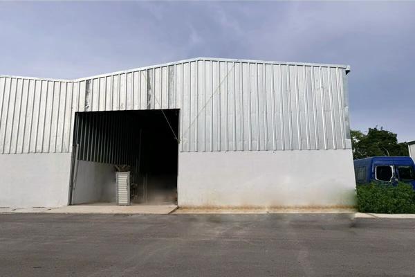 Foto de inmueble en Los Héroes, Col. Chichi Suárez C.P. 97306, Mérida
