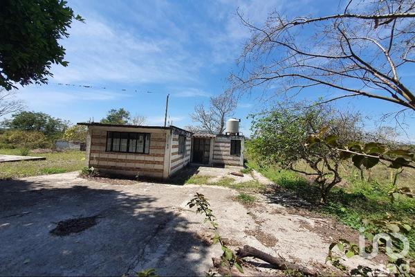 Foto de inmueble en Los pinos, Col. Los Carriles C.P. 91639, Emiliano Zapata