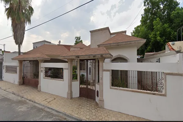 Foto de inmueble en  , Col. Los Pinos C.P. 25198, Saltillo