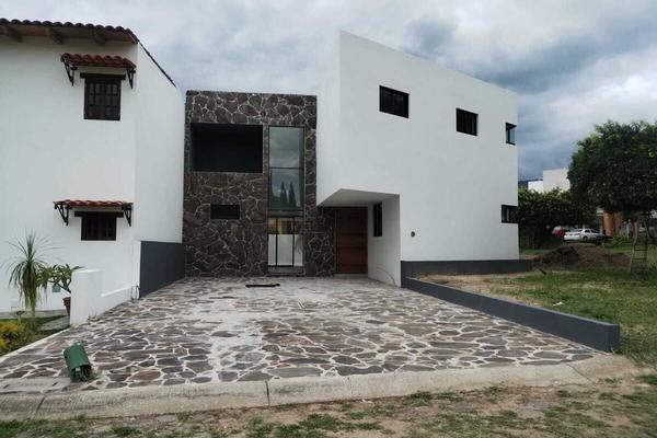 Foto de inmueble en Los Portales, Col. Colinas de Santa Anita C.P. 45640, Tlajomulco de Zúñiga