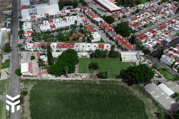 Foto de inmueble en LOS ROBLES SUR, Col. Parques de Zapopan C.P. 45138, Zapopan