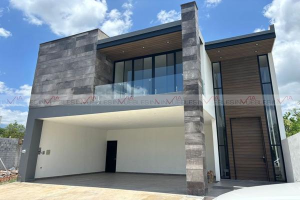 Foto de inmueble en  , Col. Los Rodriguez C.P. 67300, Santiago