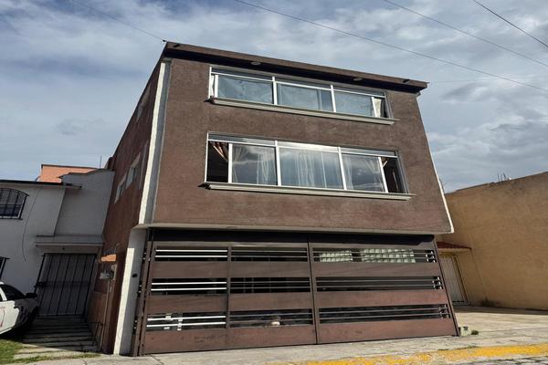 Foto de inmueble en  , Col. Los Sauces I C.P. 50210, Toluca