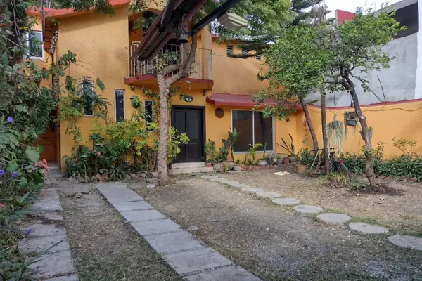 Foto de inmueble en  , Col. Los Tulipanes C.P. 62388, Cuernavaca