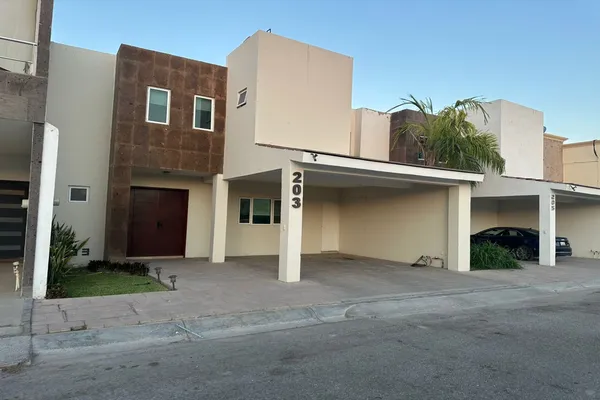 Foto de inmueble en  , Col. Los Viñedos C.P. 27023, Torreón