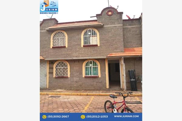 Foto de inmueble en  , Col. Los Volcanes C.P. 56600, Chalco