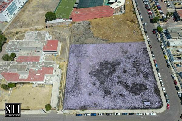 Foto de inmueble en luis vega y monroy, Col. Centro Sur C.P. 76090, Querétaro