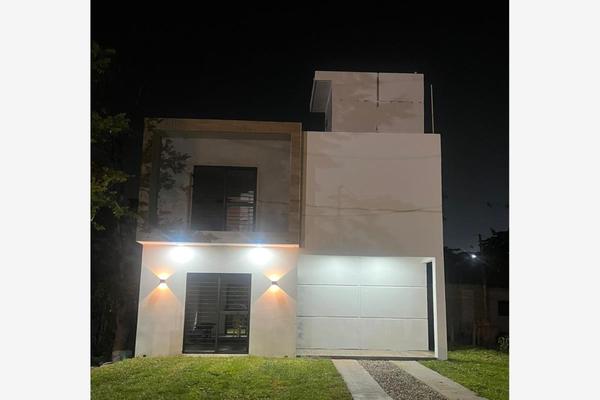 Foto de inmueble en Macuilli, Col. Ecológica Lic. Carlos A. Madrazo Becerra C.P. 86325, Comalcalco