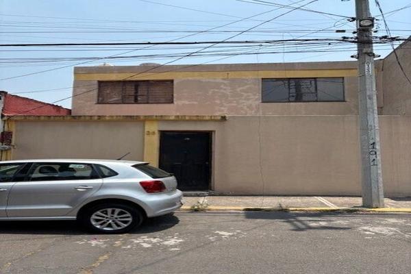 Foto de inmueble en Madroño, Col. Xotepingo C.P. 04610, Coyoacán